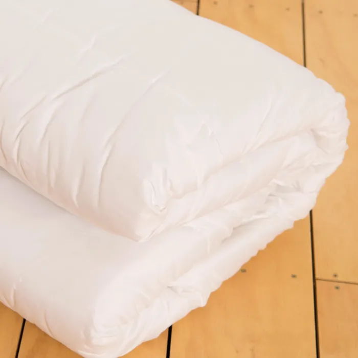 plumon sintetico blanco para hotel